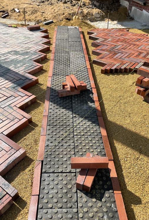 POLA HWP BTS 07 Line copy.jpg